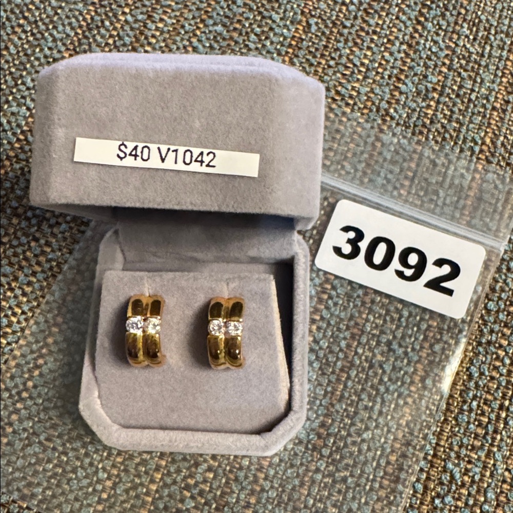 3092 Swarovski Crystal Elements Post Earrings - image 5